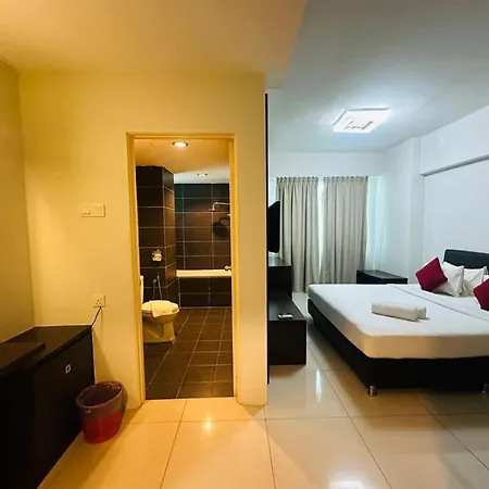 Kinta Riverfront Hotel & Suites Ipoh Exterior photo