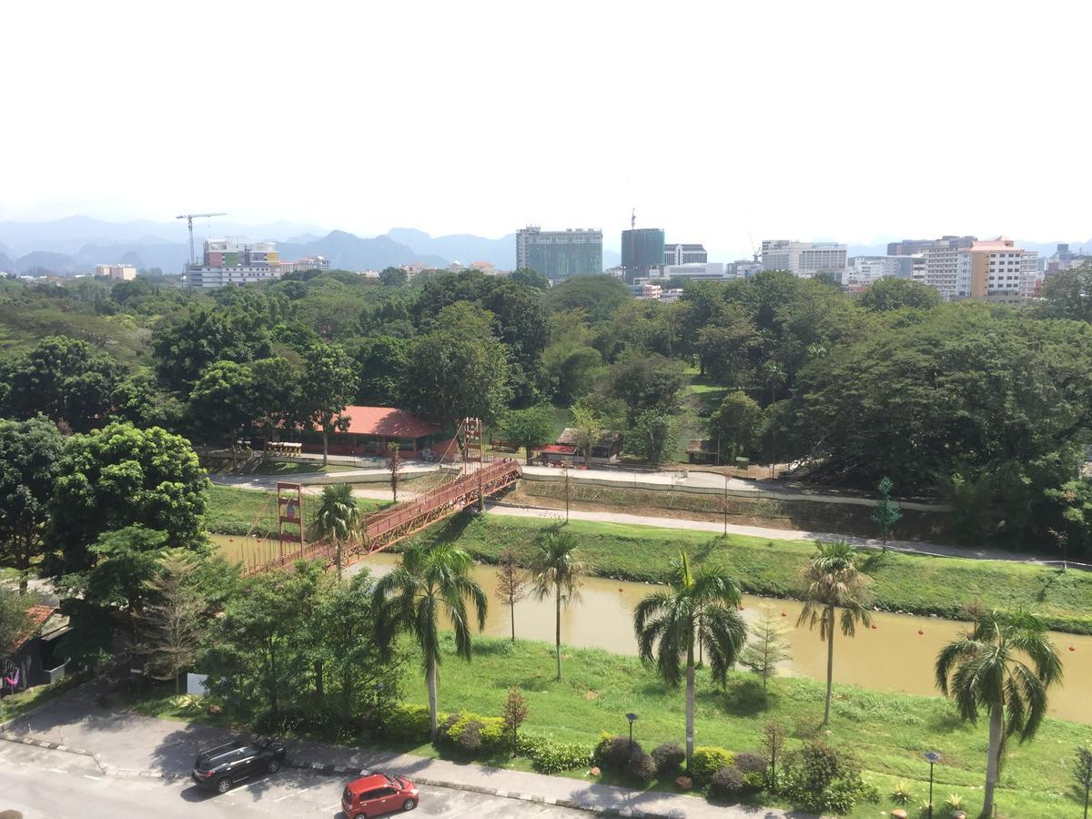 Hotel Kinta Riverfront & 4*
