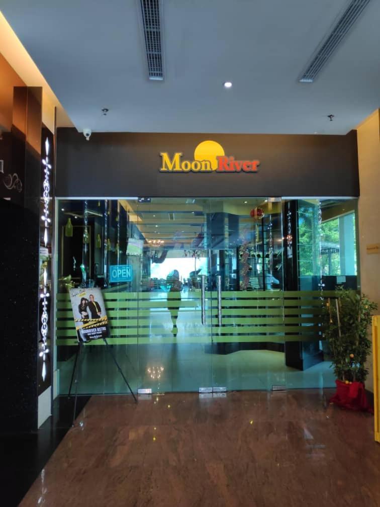 Kinta Riverfront & Hotel 4*